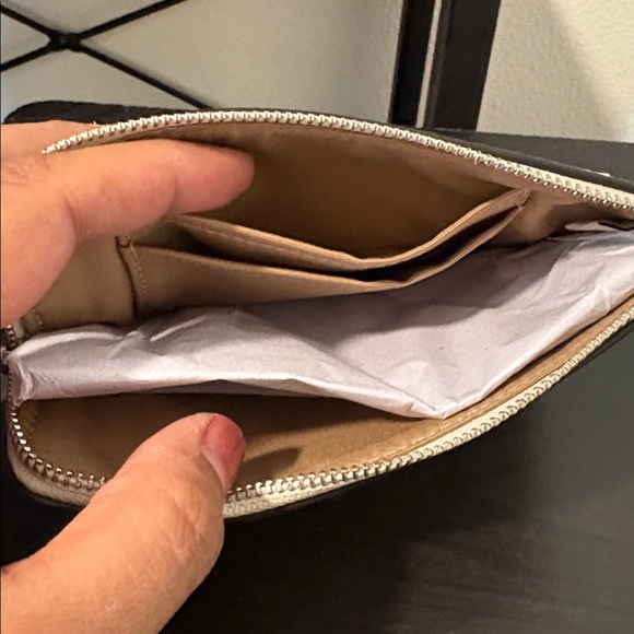 COACH NWT Leather Corner Zip Butterfly Chalk Multicolored Wristlet - Picture 5 of 5